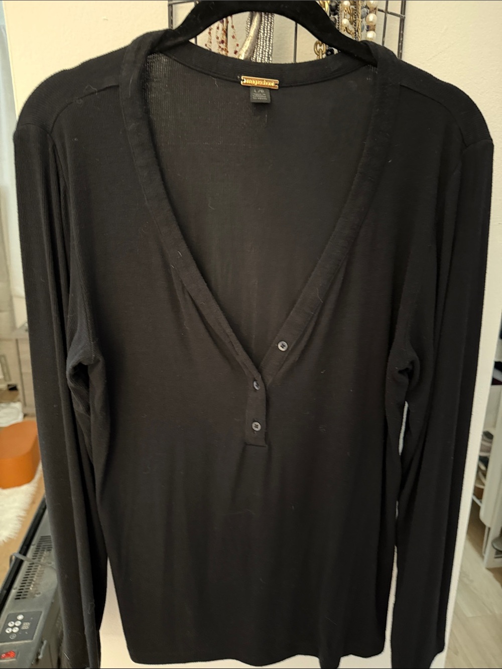 St. John Collection Black Long-Sleeve V-Neck Henley Top